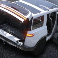 Rivian R1S 2024 | Debadged