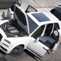 digitallatvia_3_a9c35105-c725-4fa4-aa61-f35ef8e6380c.jpg Rolls-Royce Cullinan | Debadged