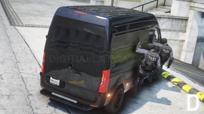 digitallatvia_9_ebb221a8-3850-4c62-b517-d1a7e8168475.jpg Mercedes-Benz Sprinter SWAT 2019 | Debadged